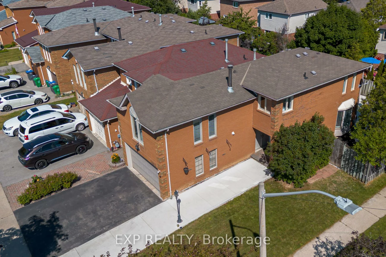 3283, Bobwhite, Lisgar, Mississauga