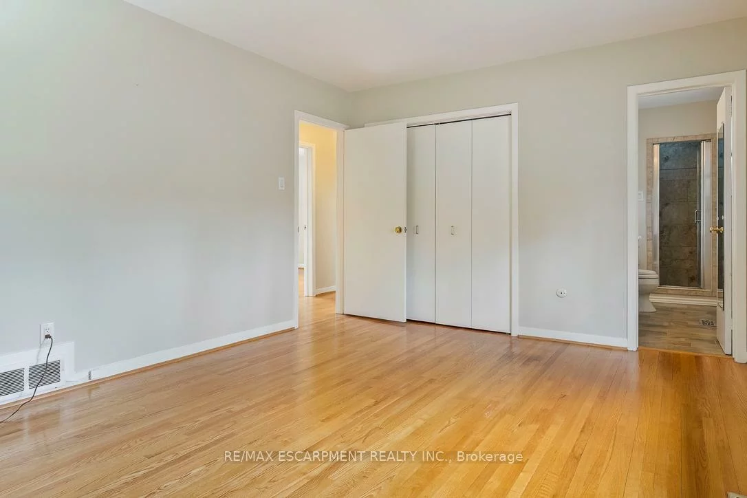 1443, Birchwood, Lorne Park, Mississauga