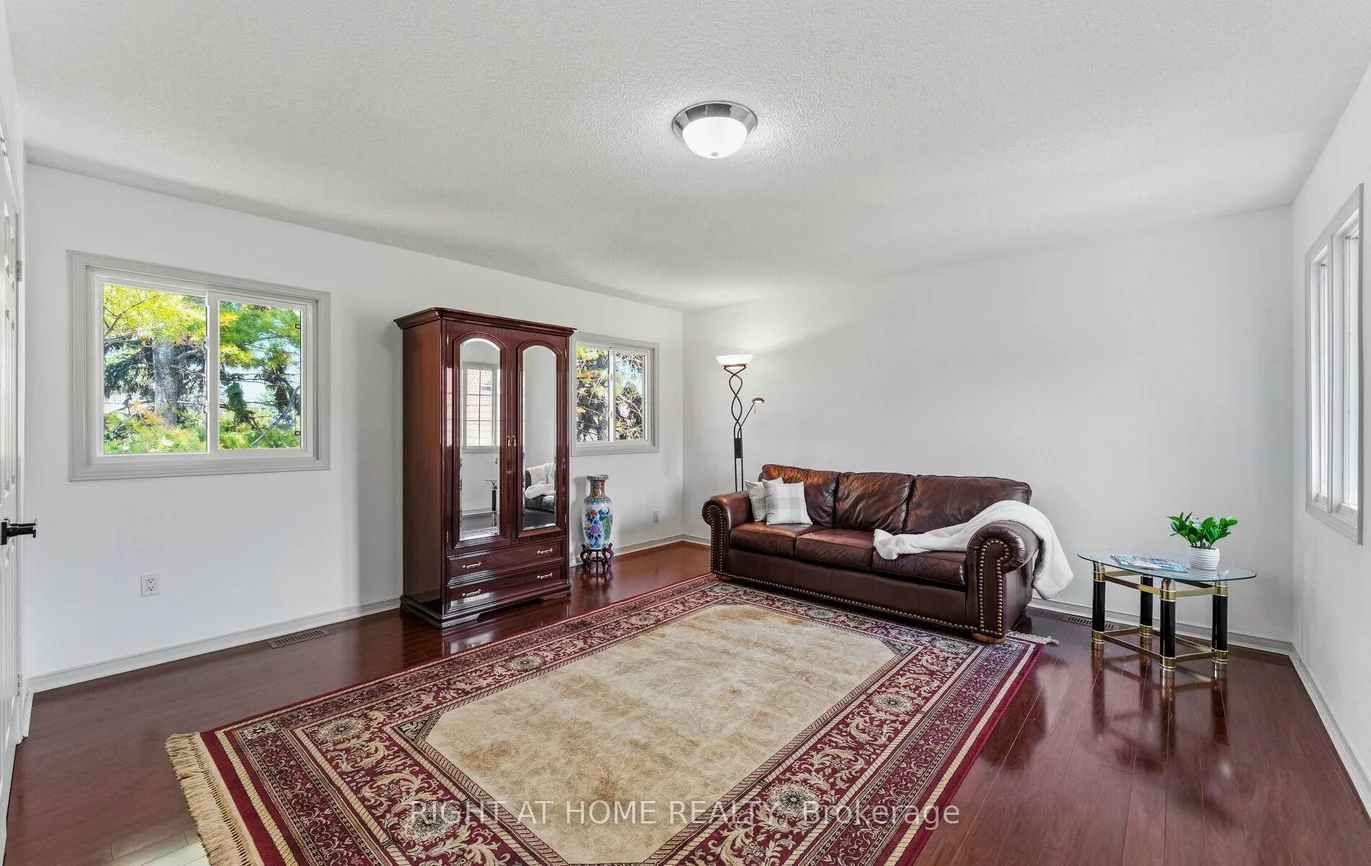 1665, Asgard, Lakeview, Mississauga
