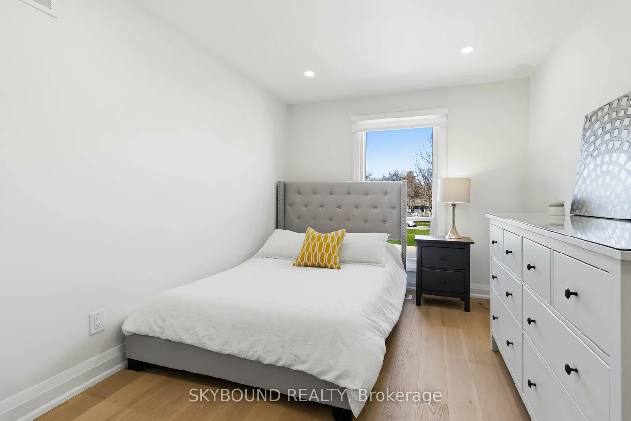 2711, Spruce Needle, Erin Mills, Mississauga