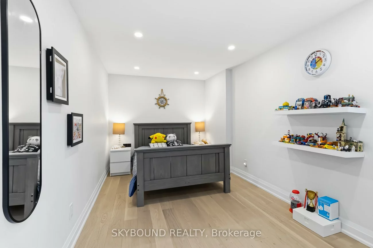 2711, Spruce Needle, Erin Mills, Mississauga