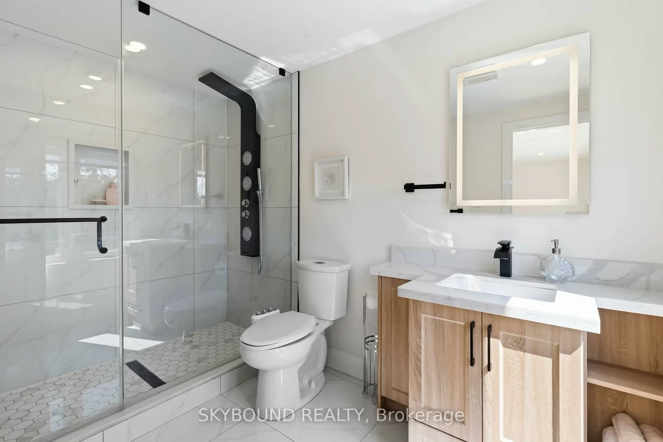 2711, Spruce Needle, Erin Mills, Mississauga