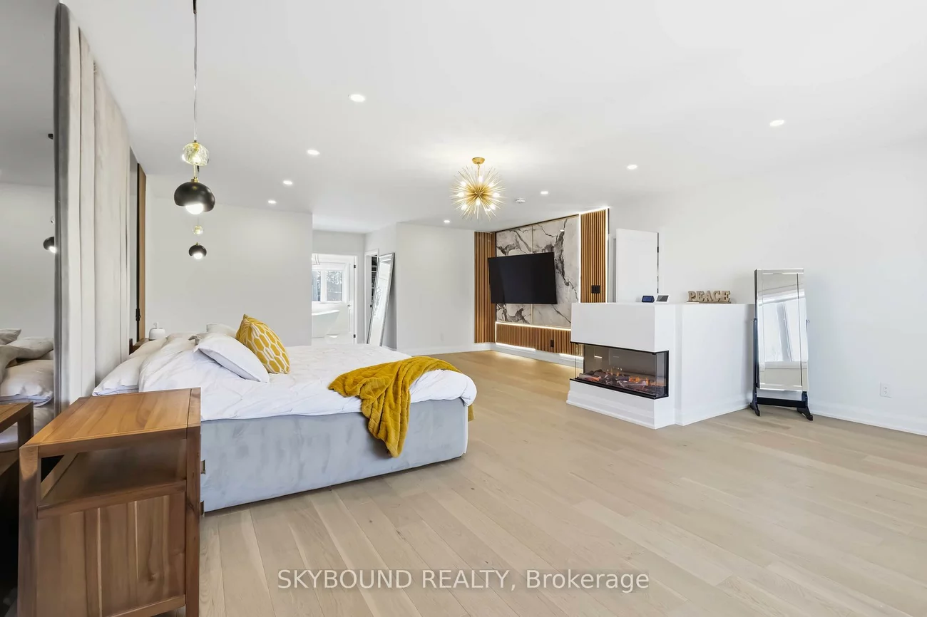 2711, Spruce Needle, Erin Mills, Mississauga