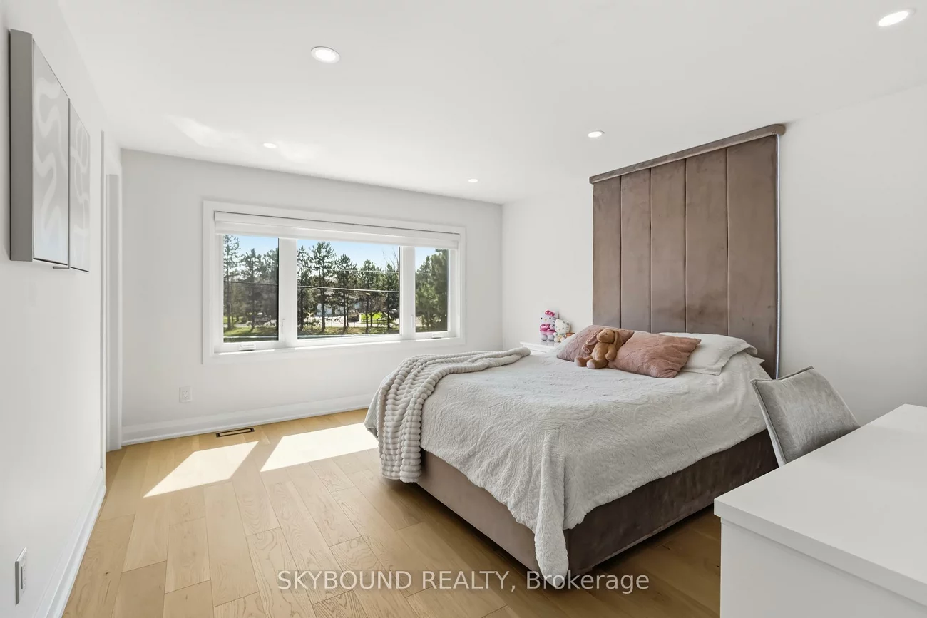 2711, Spruce Needle, Erin Mills, Mississauga