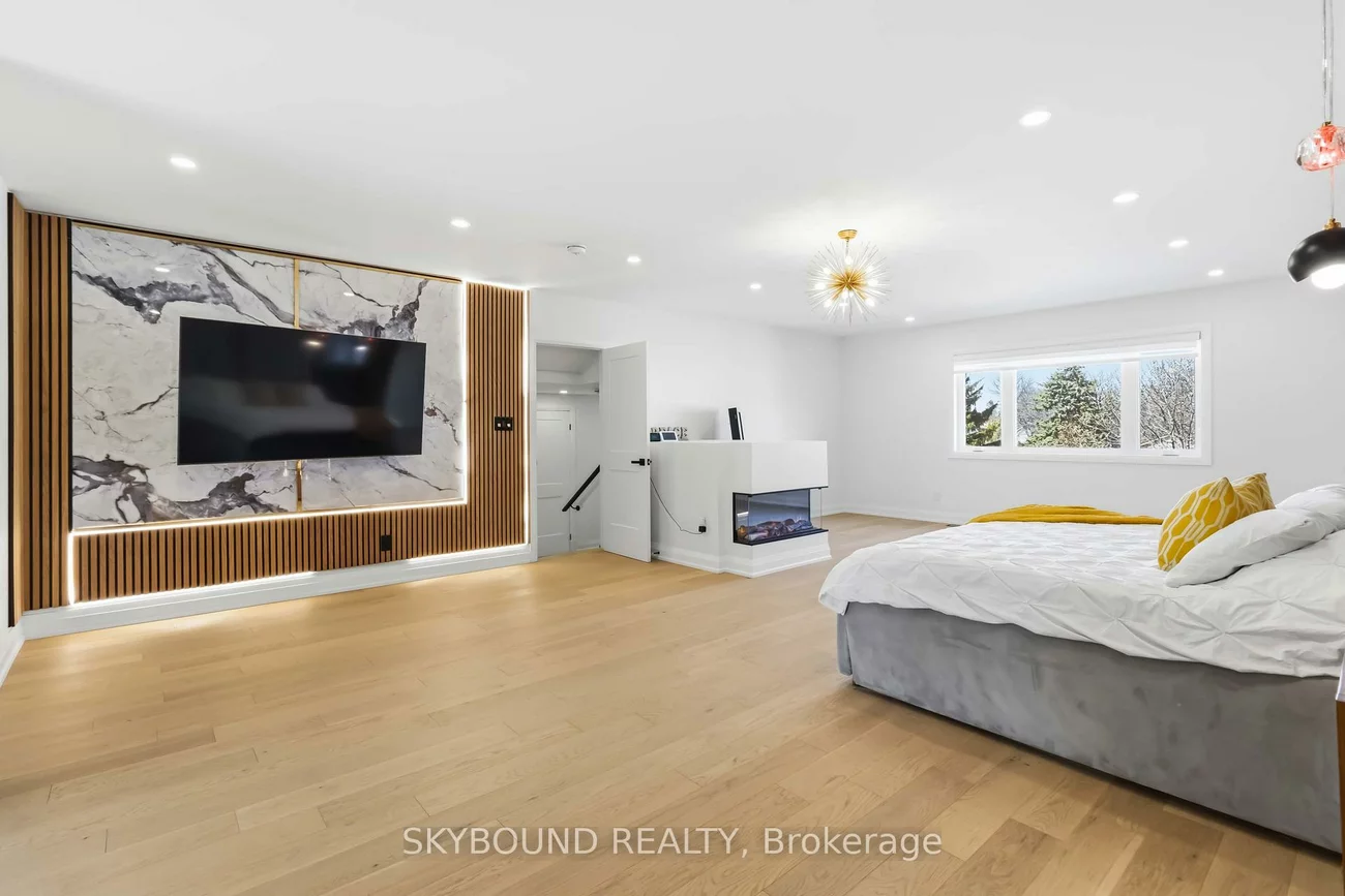 2711, Spruce Needle, Erin Mills, Mississauga