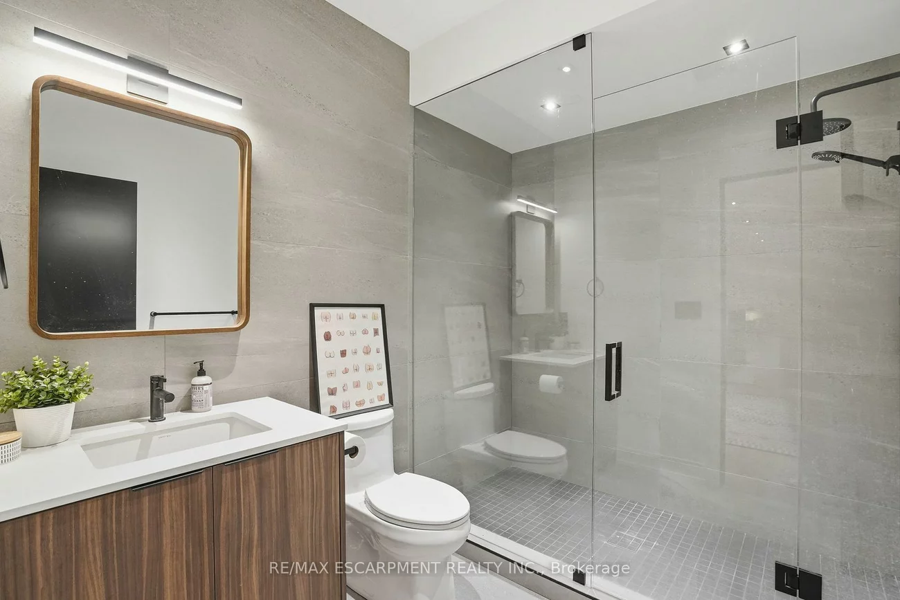 20B, Broadview, Port Credit, Mississauga