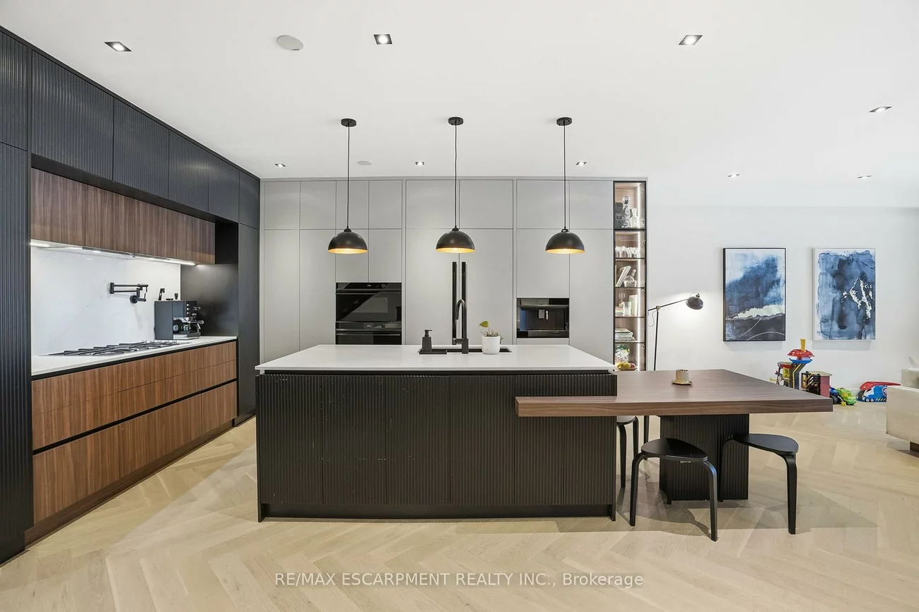 20B, Broadview, Port Credit, Mississauga