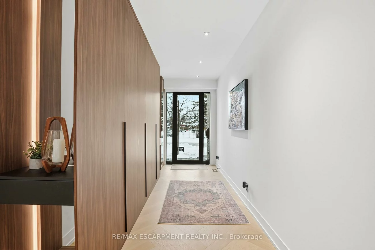 20B, Broadview, Port Credit, Mississauga