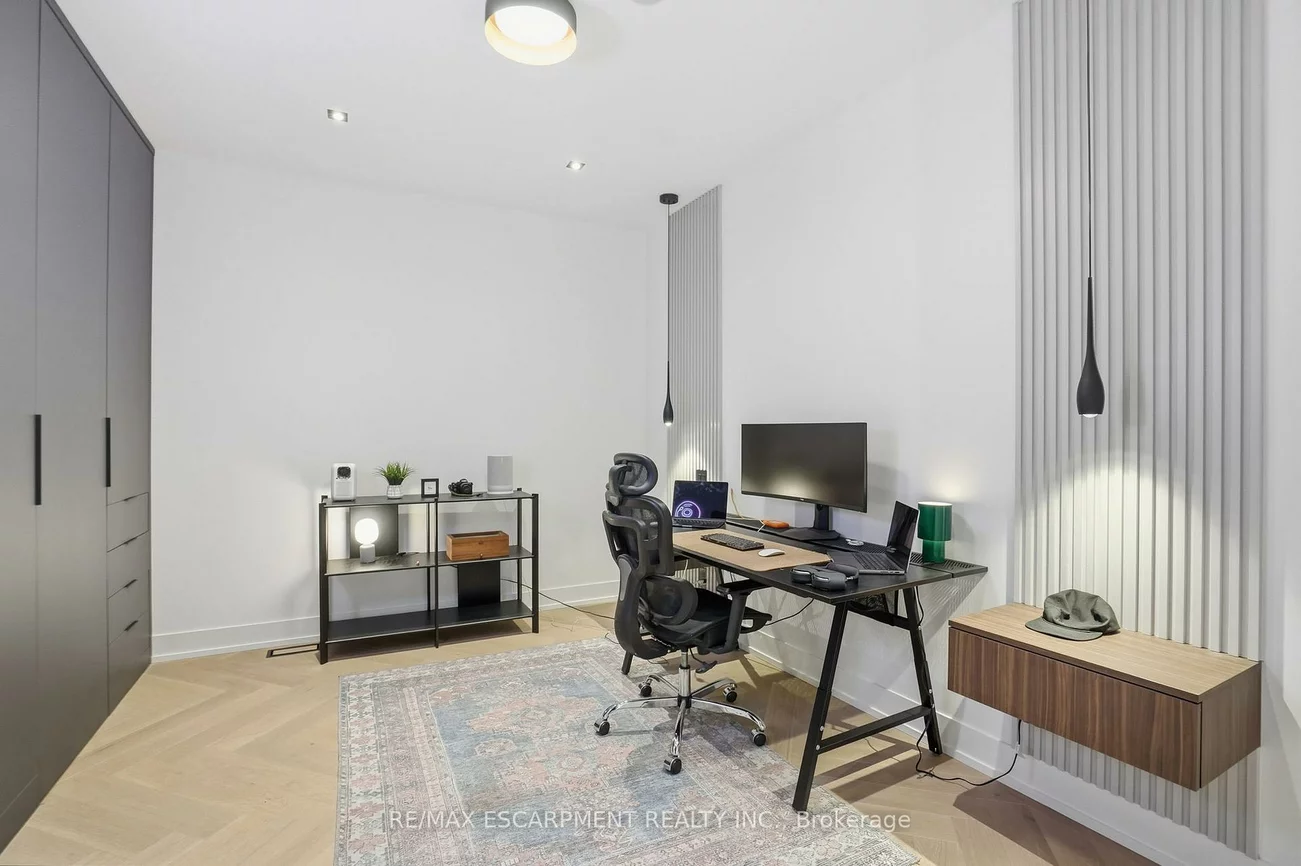 20B, Broadview, Port Credit, Mississauga