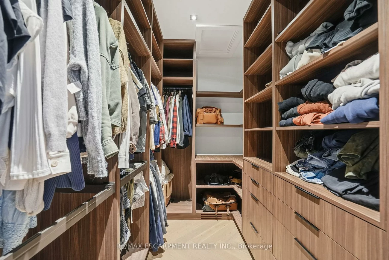 20B, Broadview, Port Credit, Mississauga