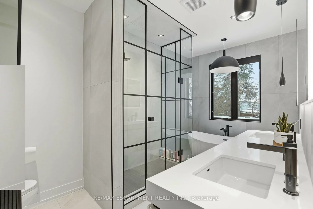 20B, Broadview, Port Credit, Mississauga