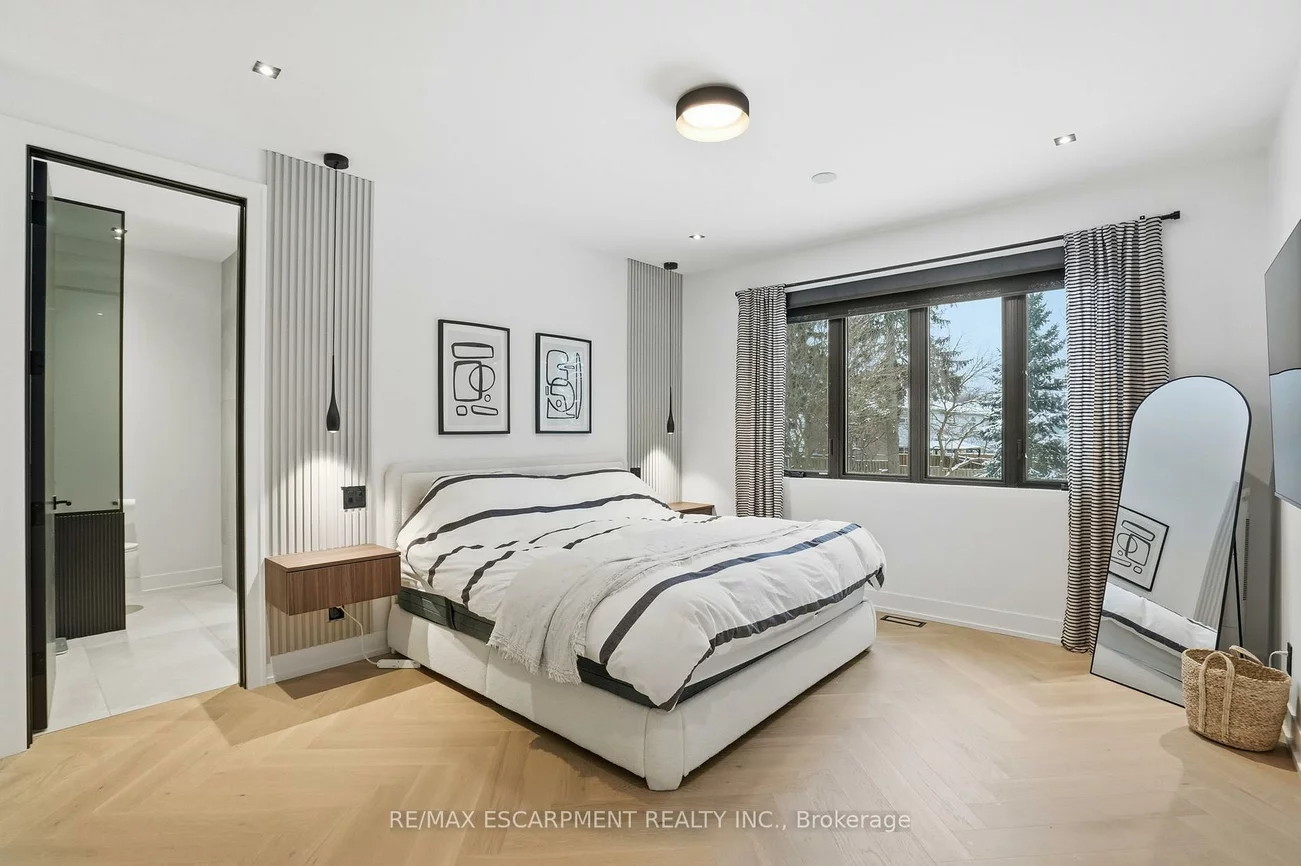 20B, Broadview, Port Credit, Mississauga