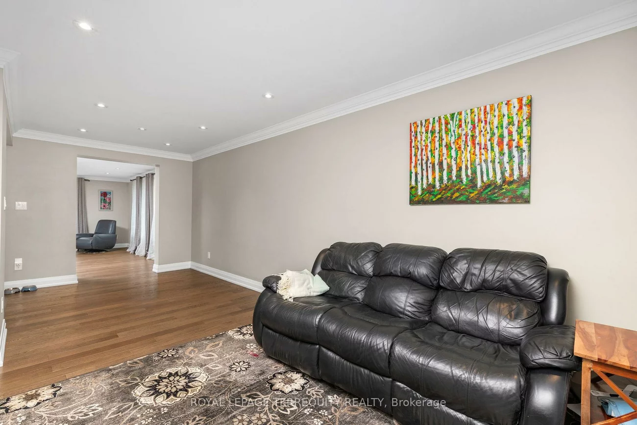 582, Hyacinthe, Mississauga Valleys, Mississauga