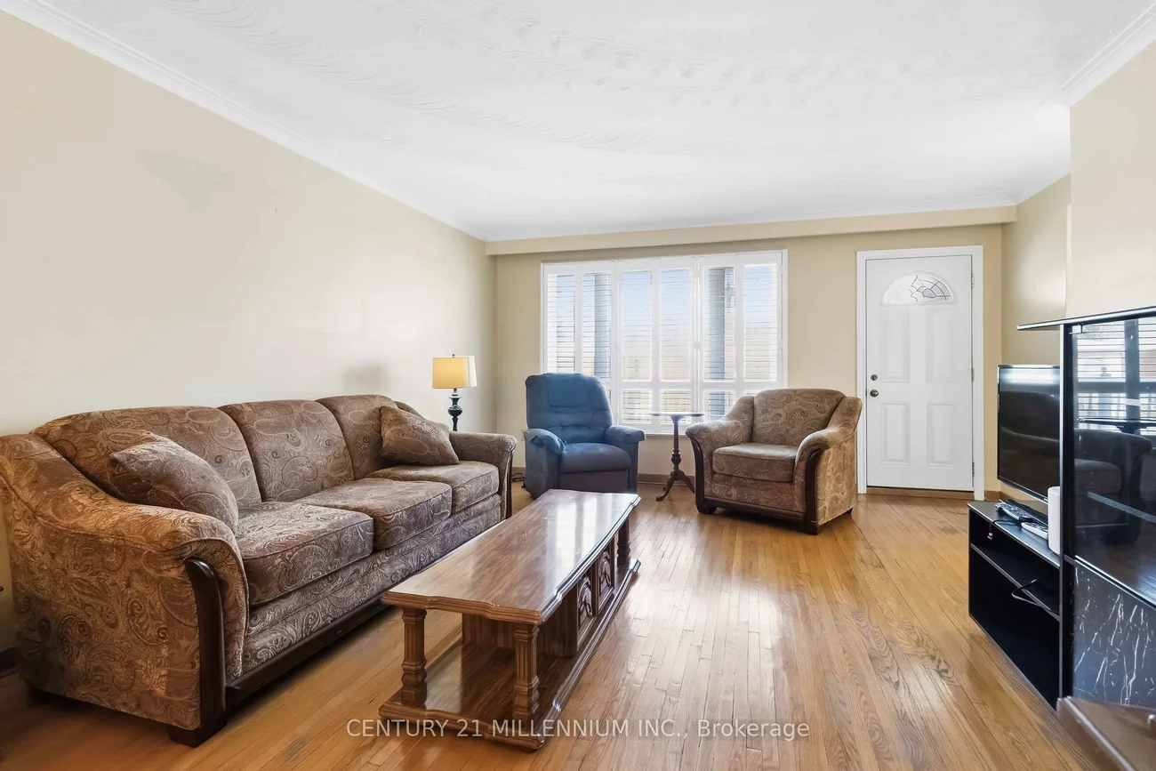 3638, Molly, Mississauga Valleys, Mississauga