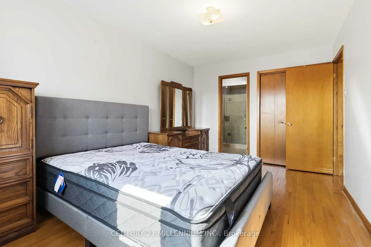 3638, Molly, Mississauga Valleys, Mississauga