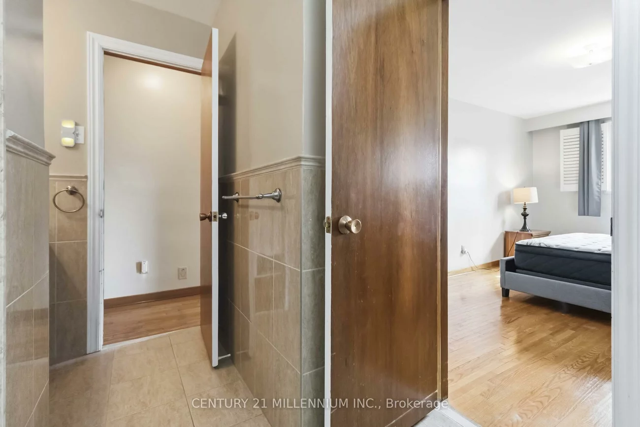 3638, Molly, Mississauga Valleys, Mississauga