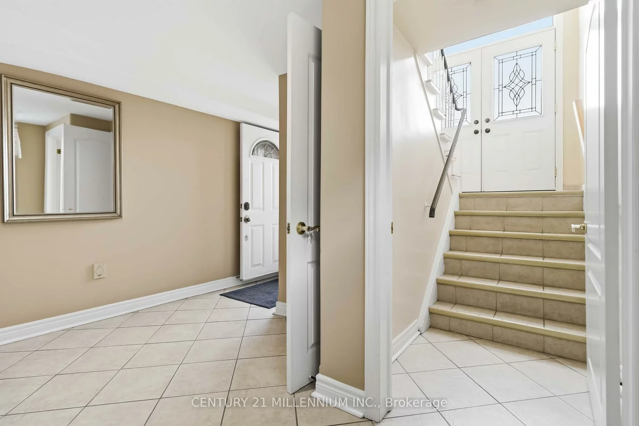 3638, Molly, Mississauga Valleys, Mississauga