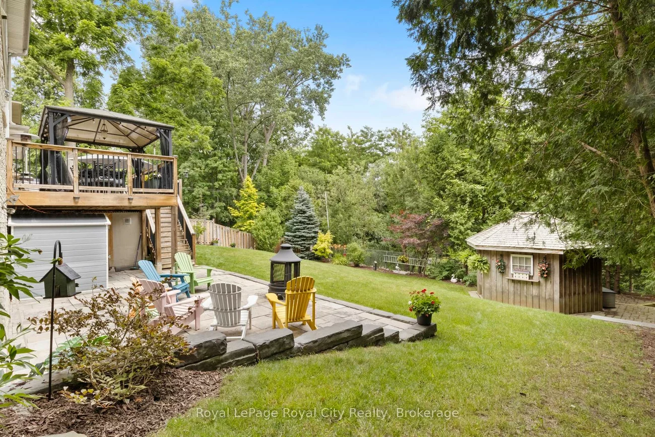 1548, Troika, Lorne Park, Mississauga