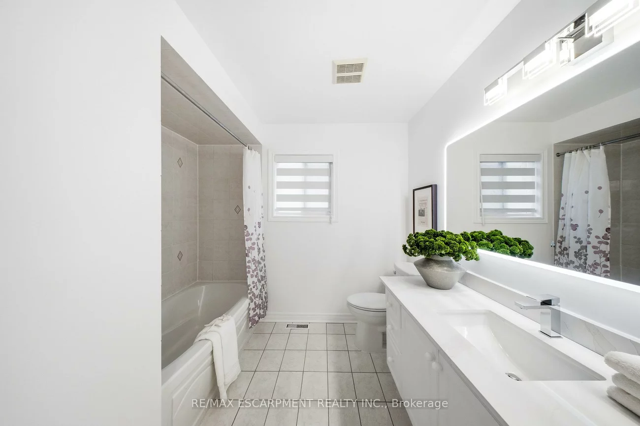 3812, Lacman, Churchill Meadows, Mississauga