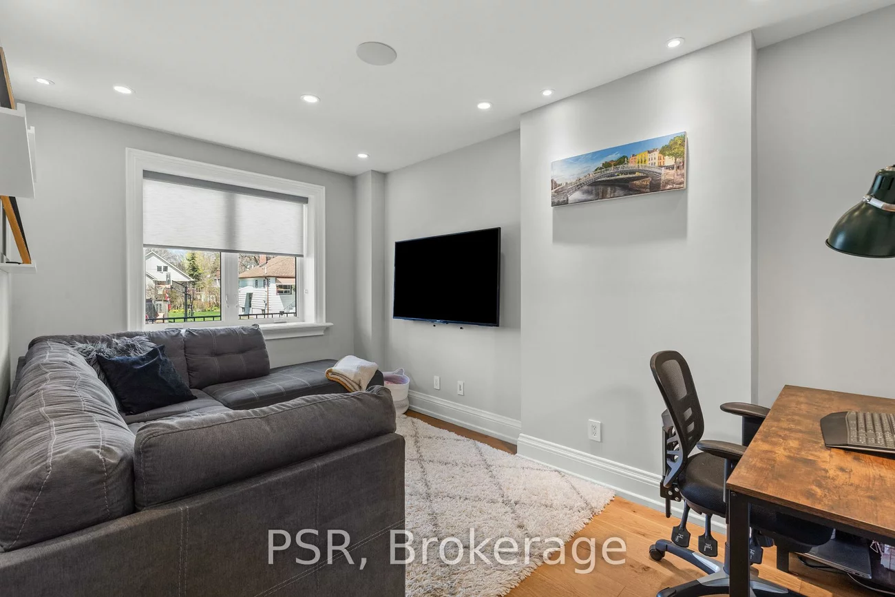 176, Troy, Mineola, Mississauga