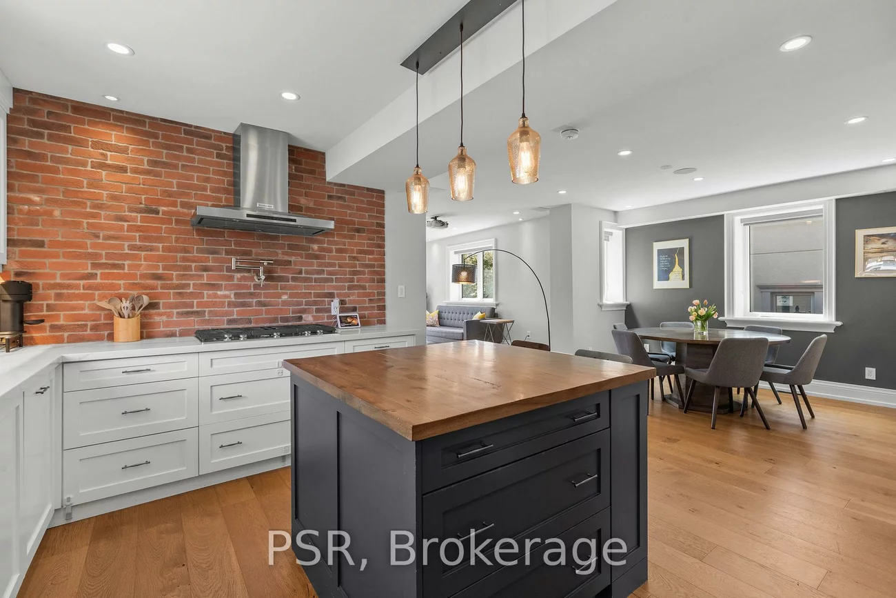 176, Troy, Mineola, Mississauga