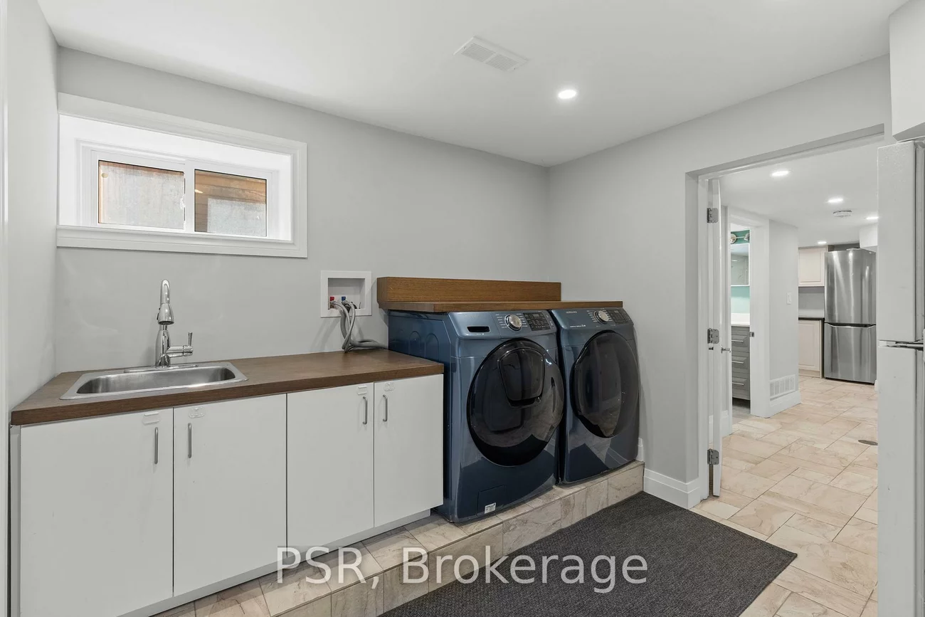 176, Troy, Mineola, Mississauga
