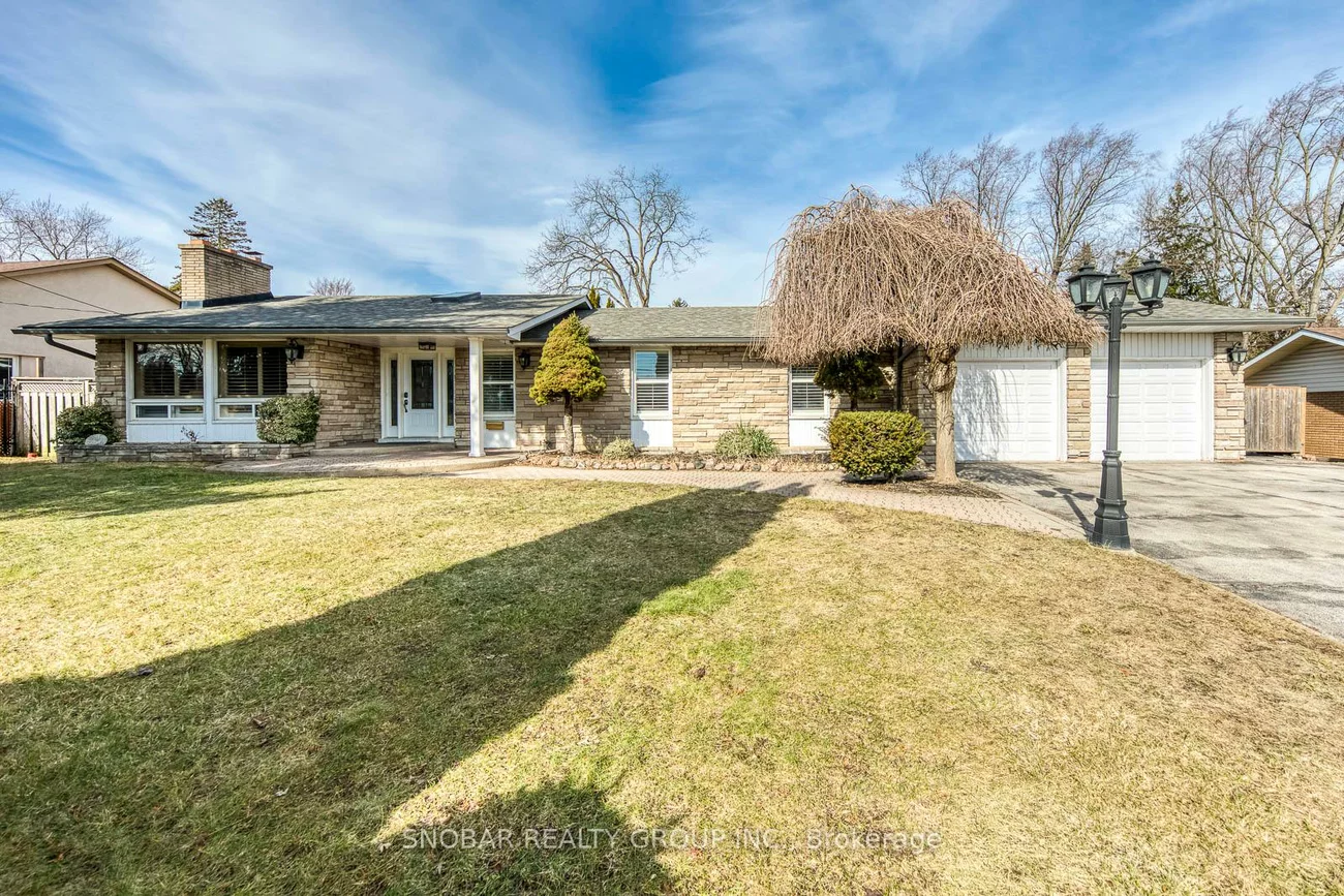 71, Premium, Cooksville, Mississauga
