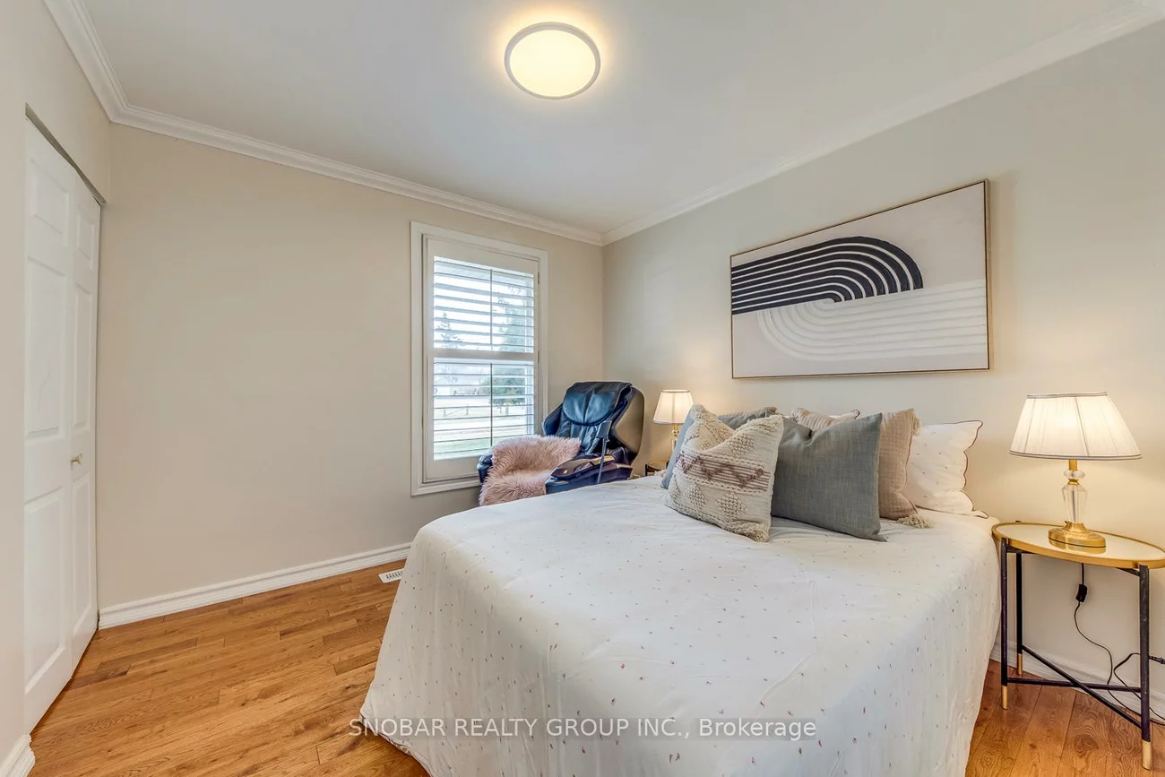 71, Premium, Cooksville, Mississauga