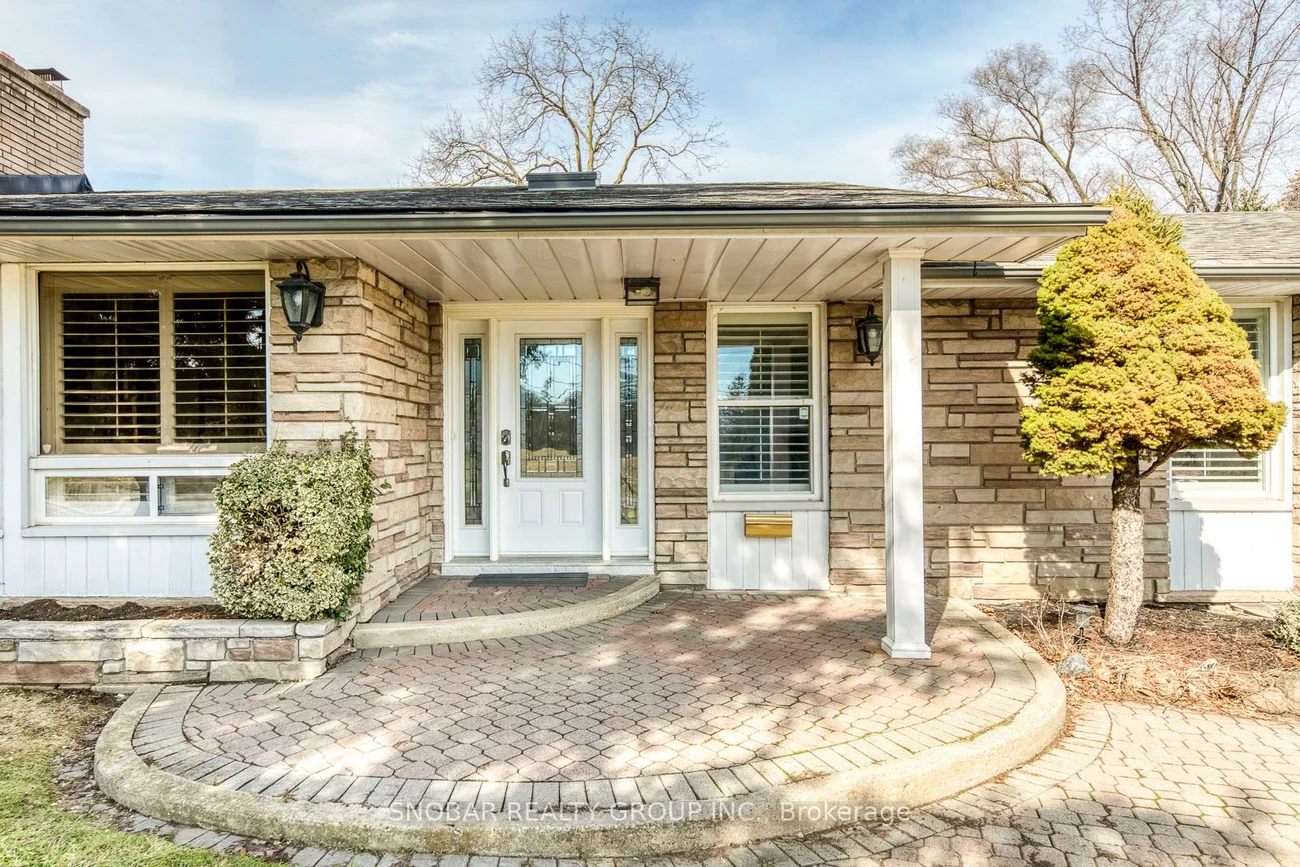 71, Premium, Cooksville, Mississauga