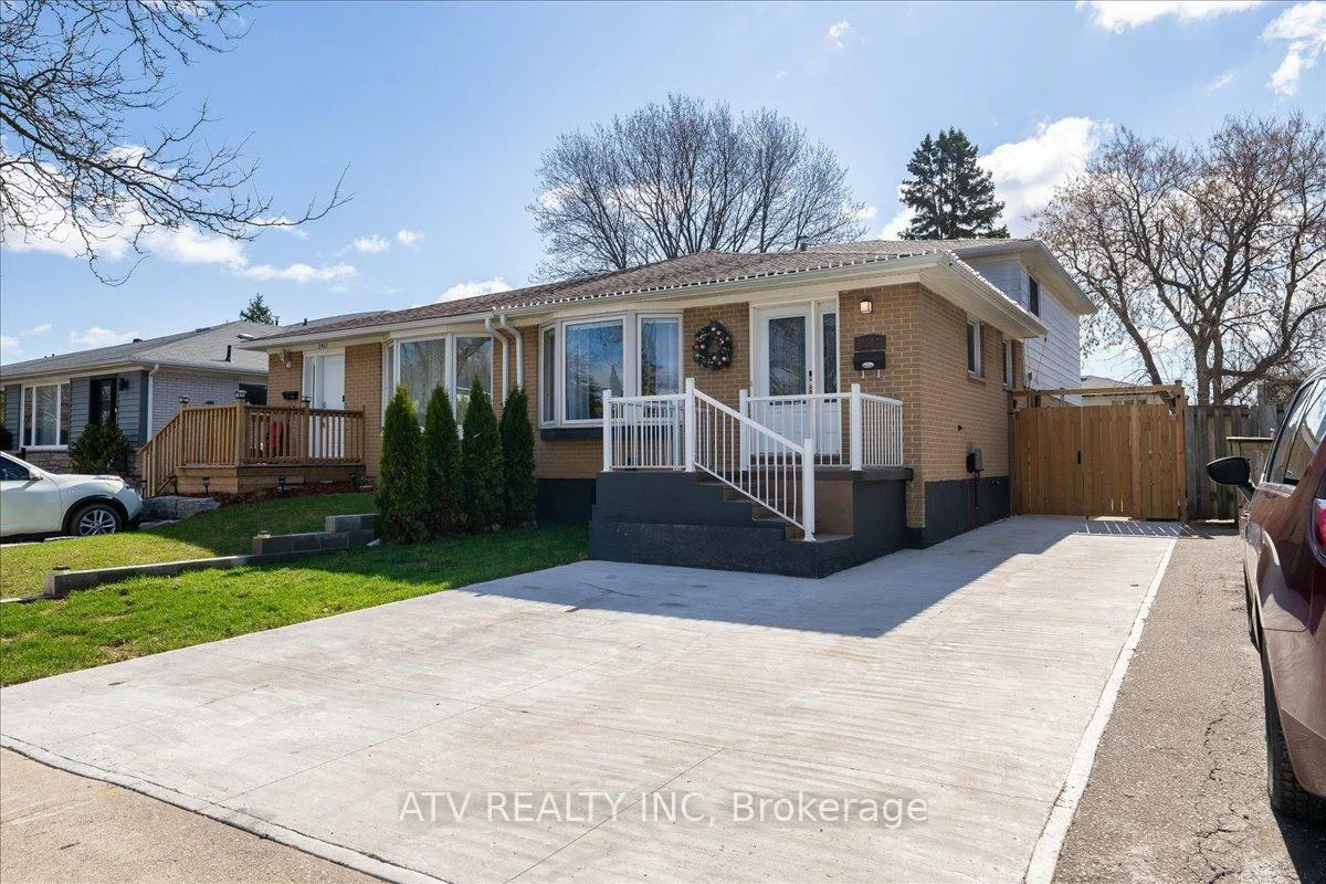 2504, Glamworth, Sheridan, Mississauga
