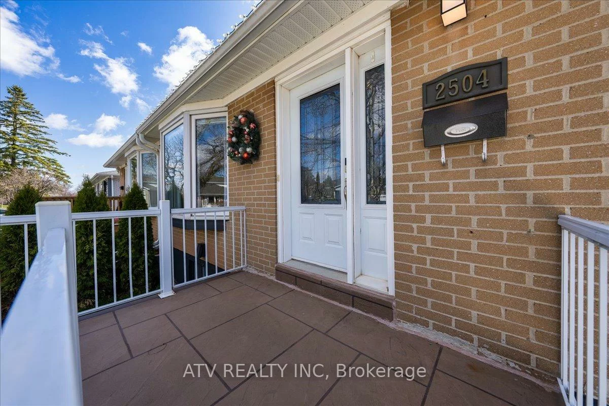 2504, Glamworth, Sheridan, Mississauga