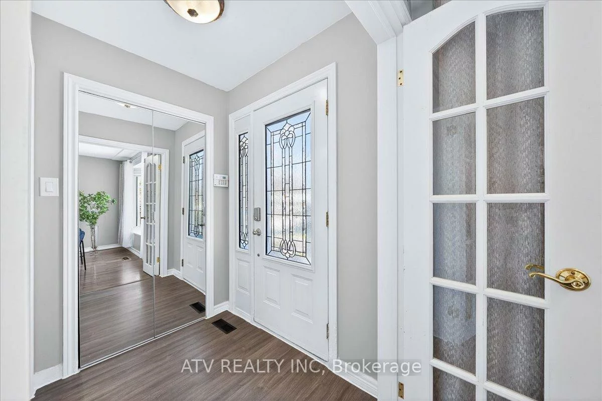 2504, Glamworth, Sheridan, Mississauga