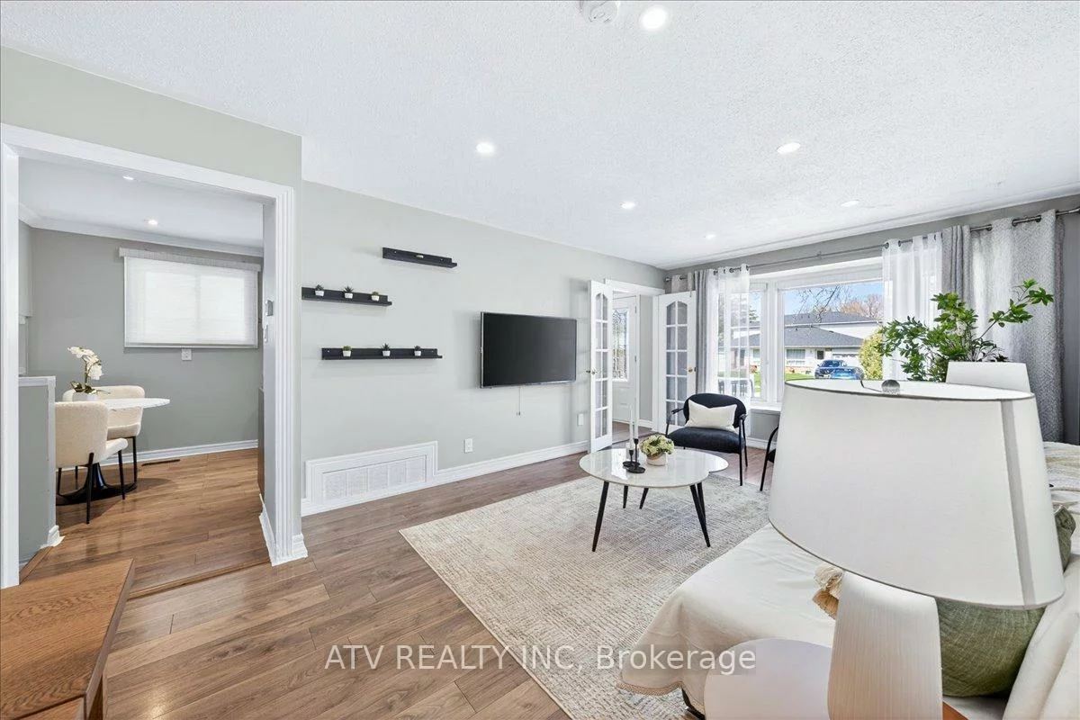 2504, Glamworth, Sheridan, Mississauga