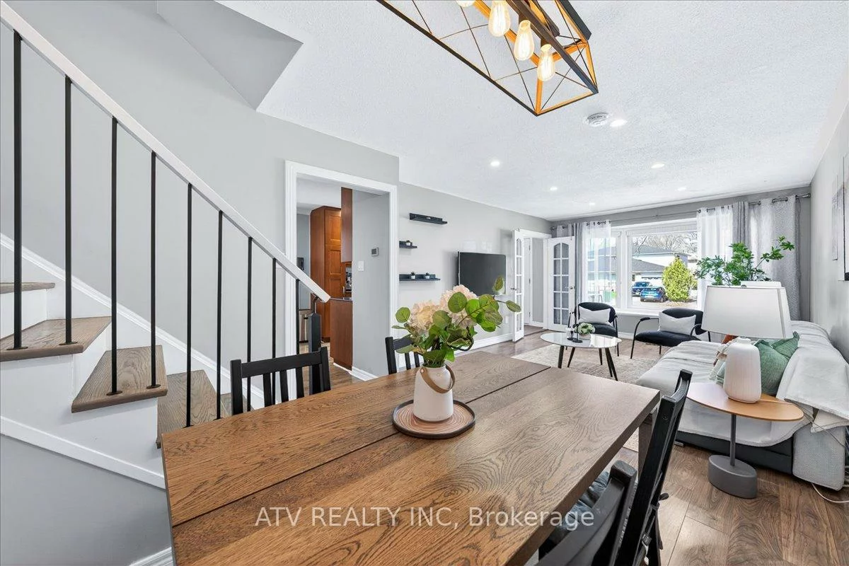 2504, Glamworth, Sheridan, Mississauga