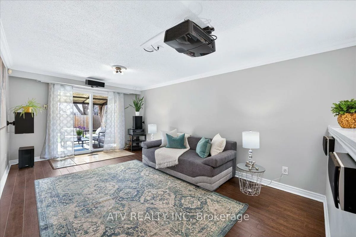 2504, Glamworth, Sheridan, Mississauga