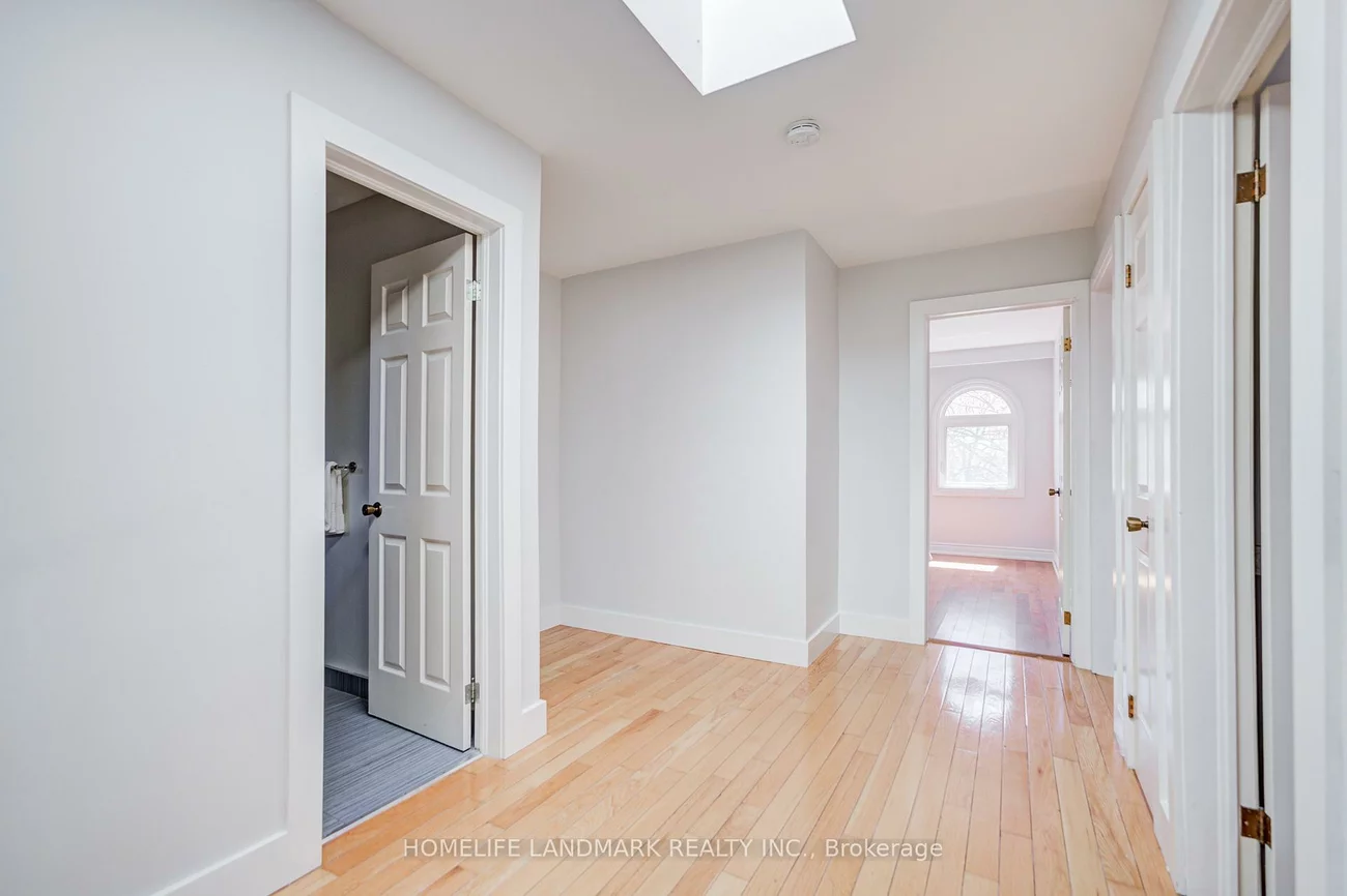 1608, Sherwood Forrest, Sheridan, Mississauga