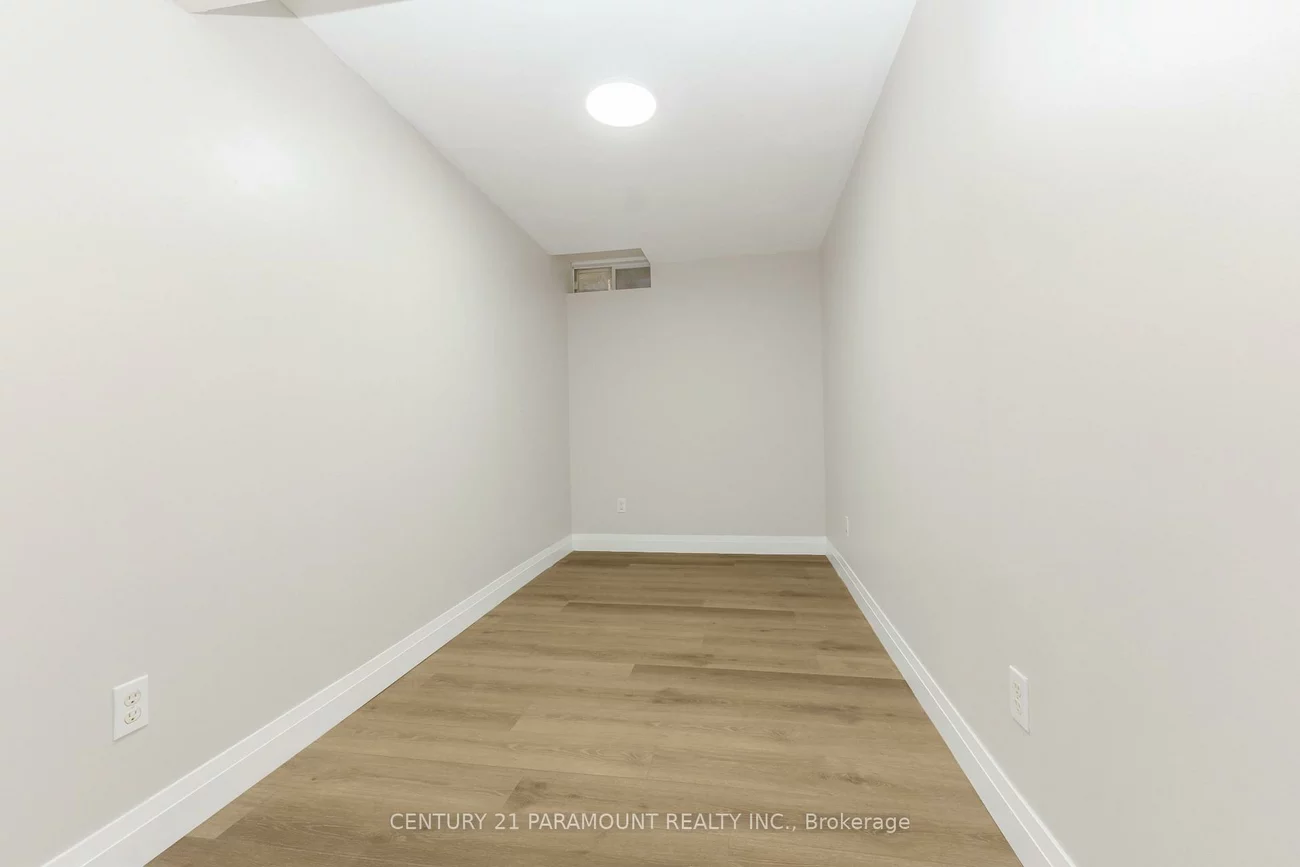 641, Macbeth, Meadowvale Village, Mississauga