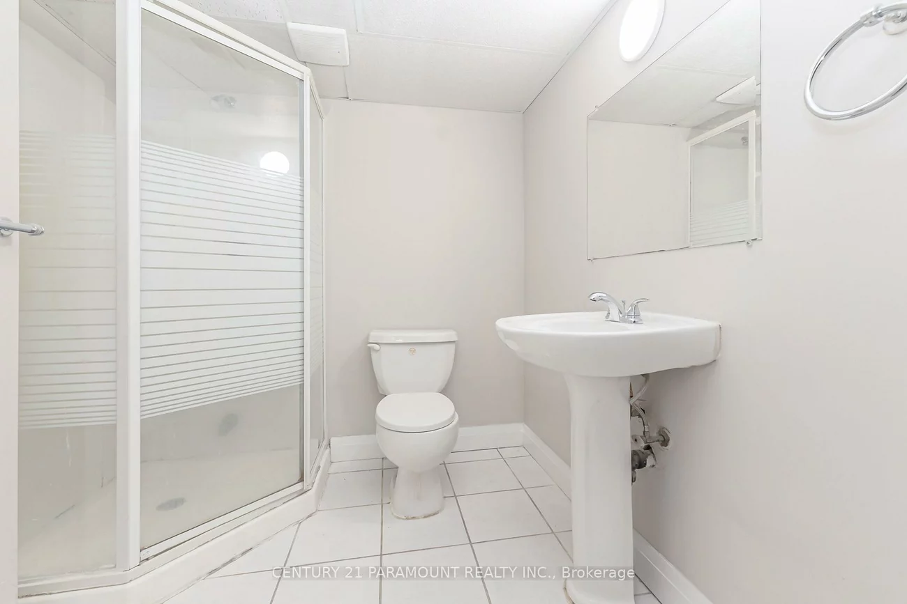 641, Macbeth, Meadowvale Village, Mississauga