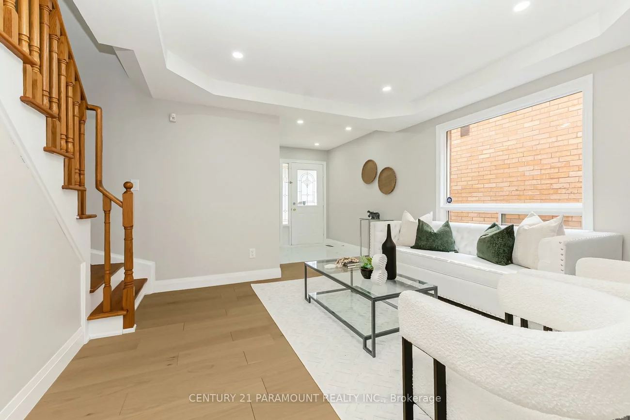 641, Macbeth, Meadowvale Village, Mississauga