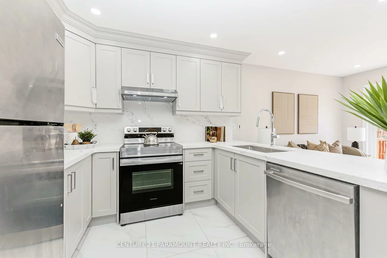 641, Macbeth, Meadowvale Village, Mississauga