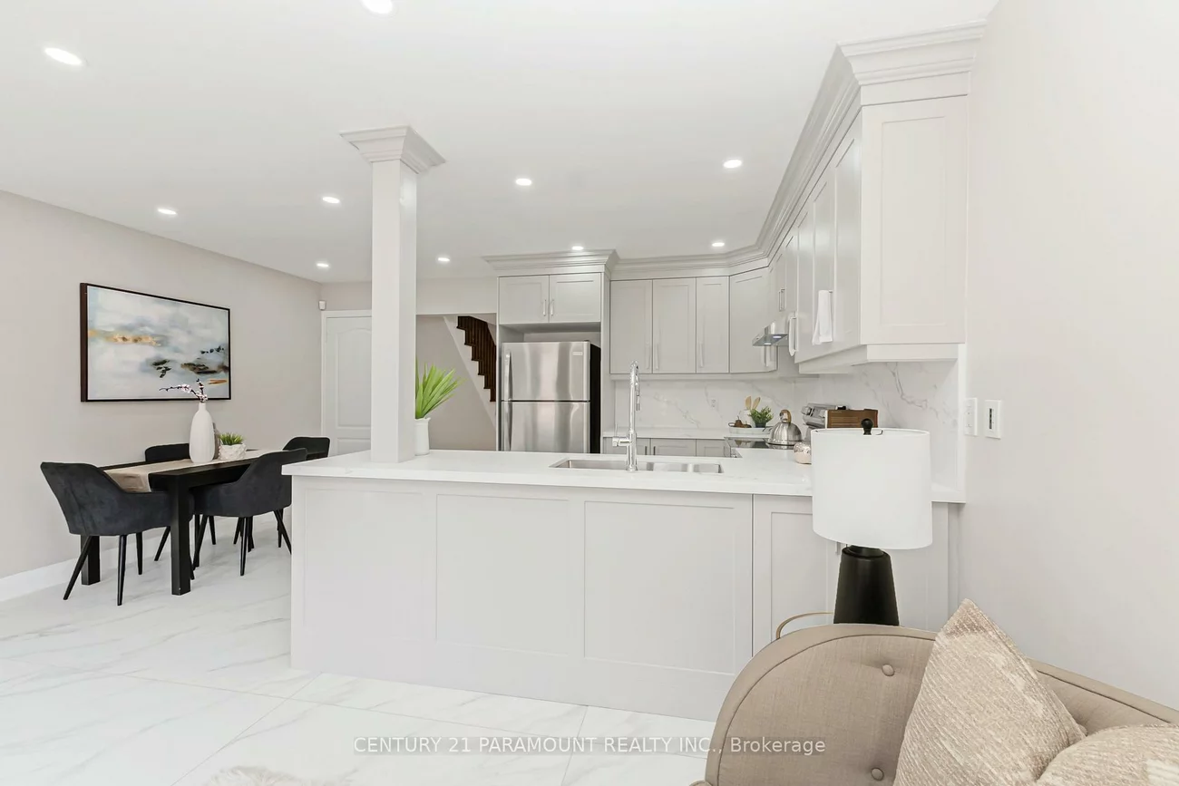 641, Macbeth, Meadowvale Village, Mississauga