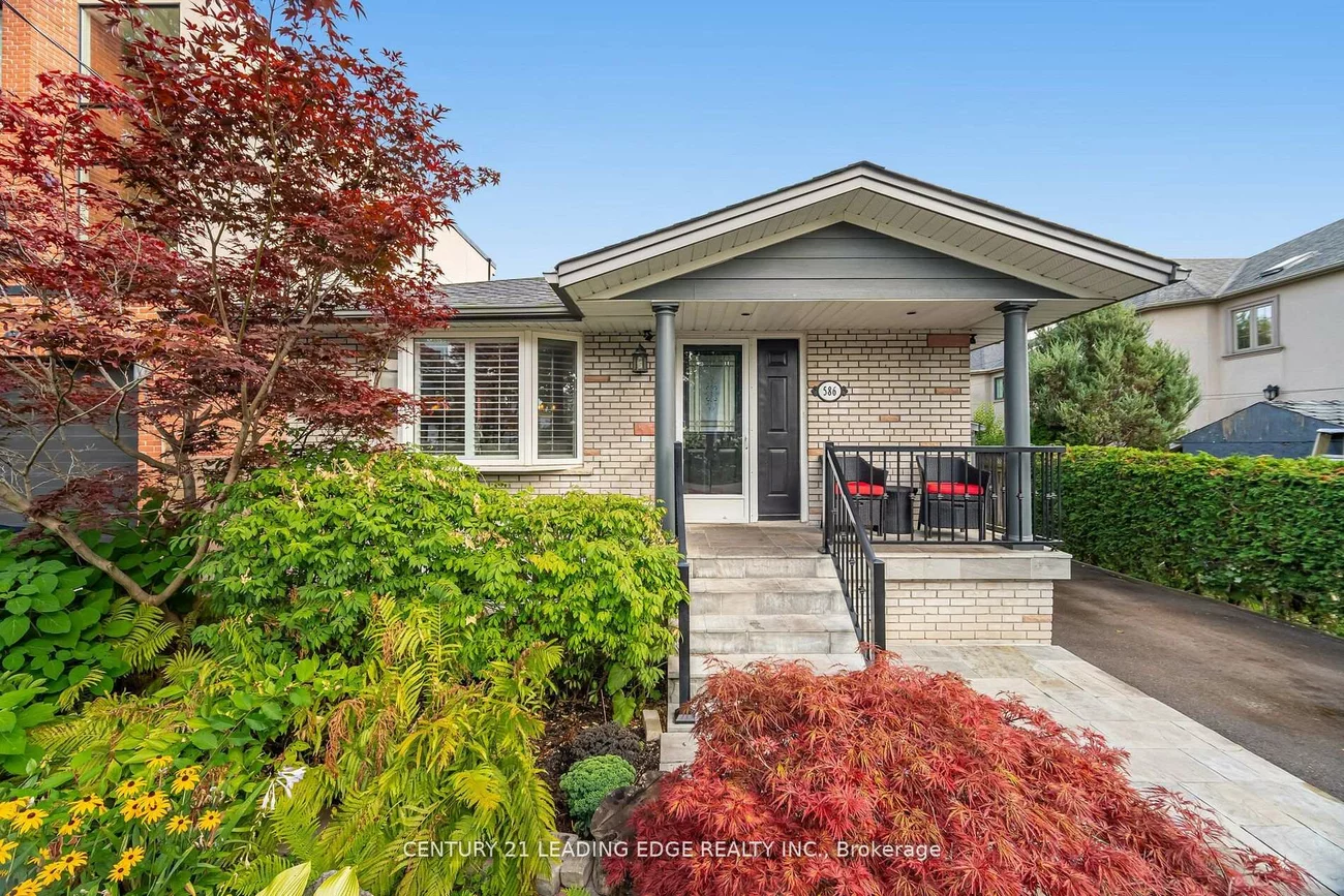 586, Curzon, Lakeview, Mississauga