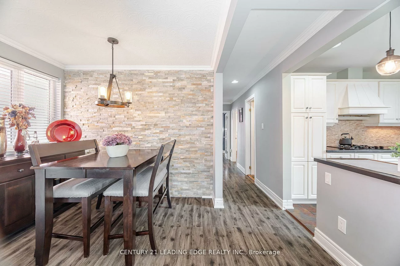 586, Curzon, Lakeview, Mississauga