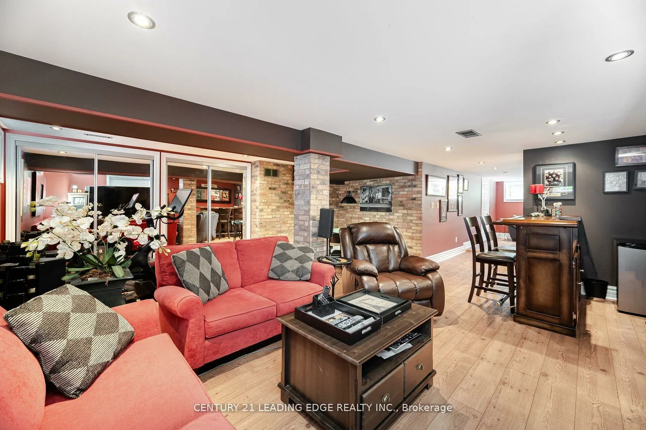 586, Curzon, Lakeview, Mississauga