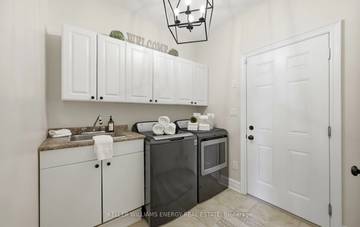 768, Duchess, Lakeview, Mississauga