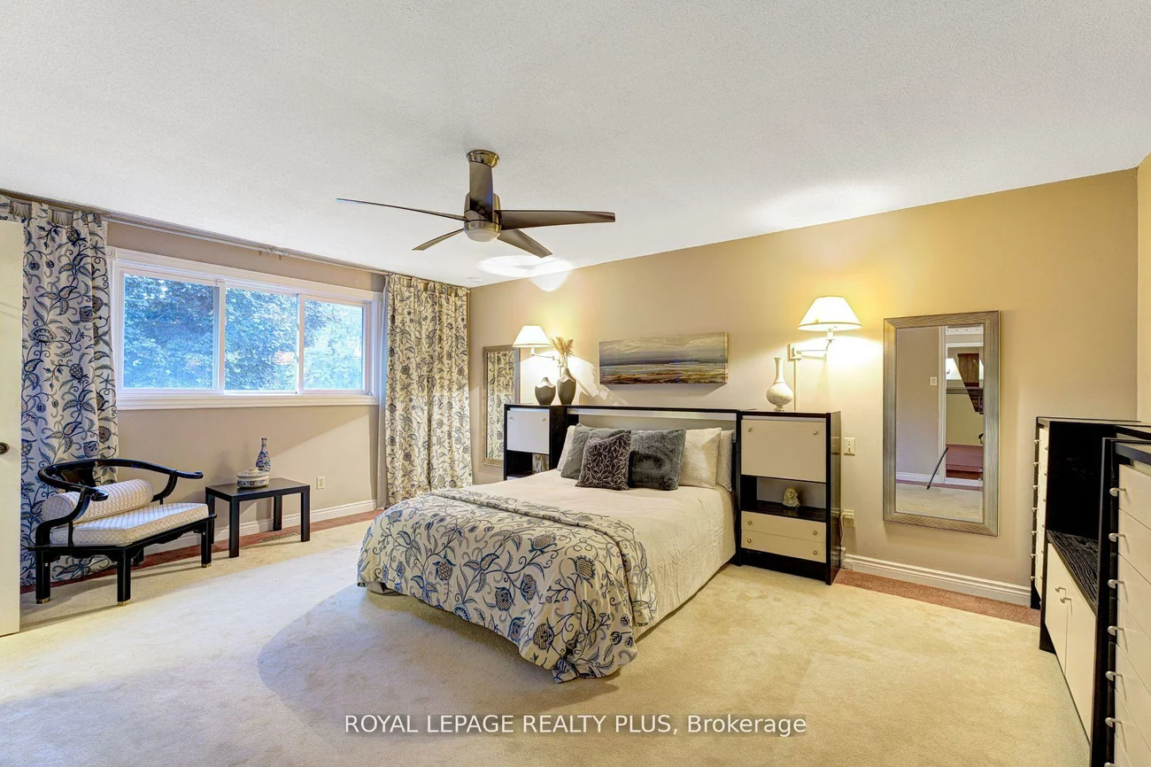 1760, Featherston, Erin Mills, Mississauga