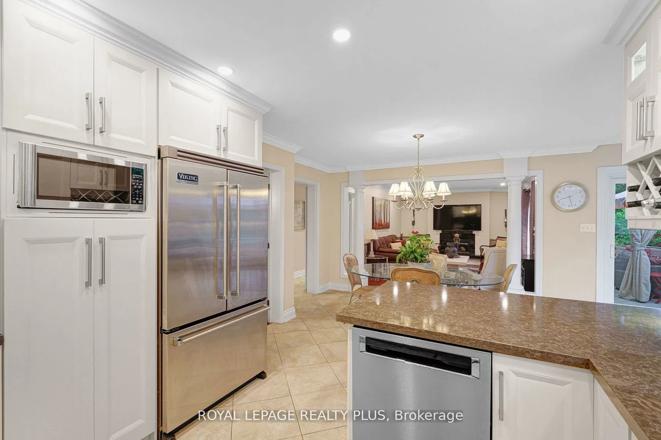 1760, Featherston, Erin Mills, Mississauga
