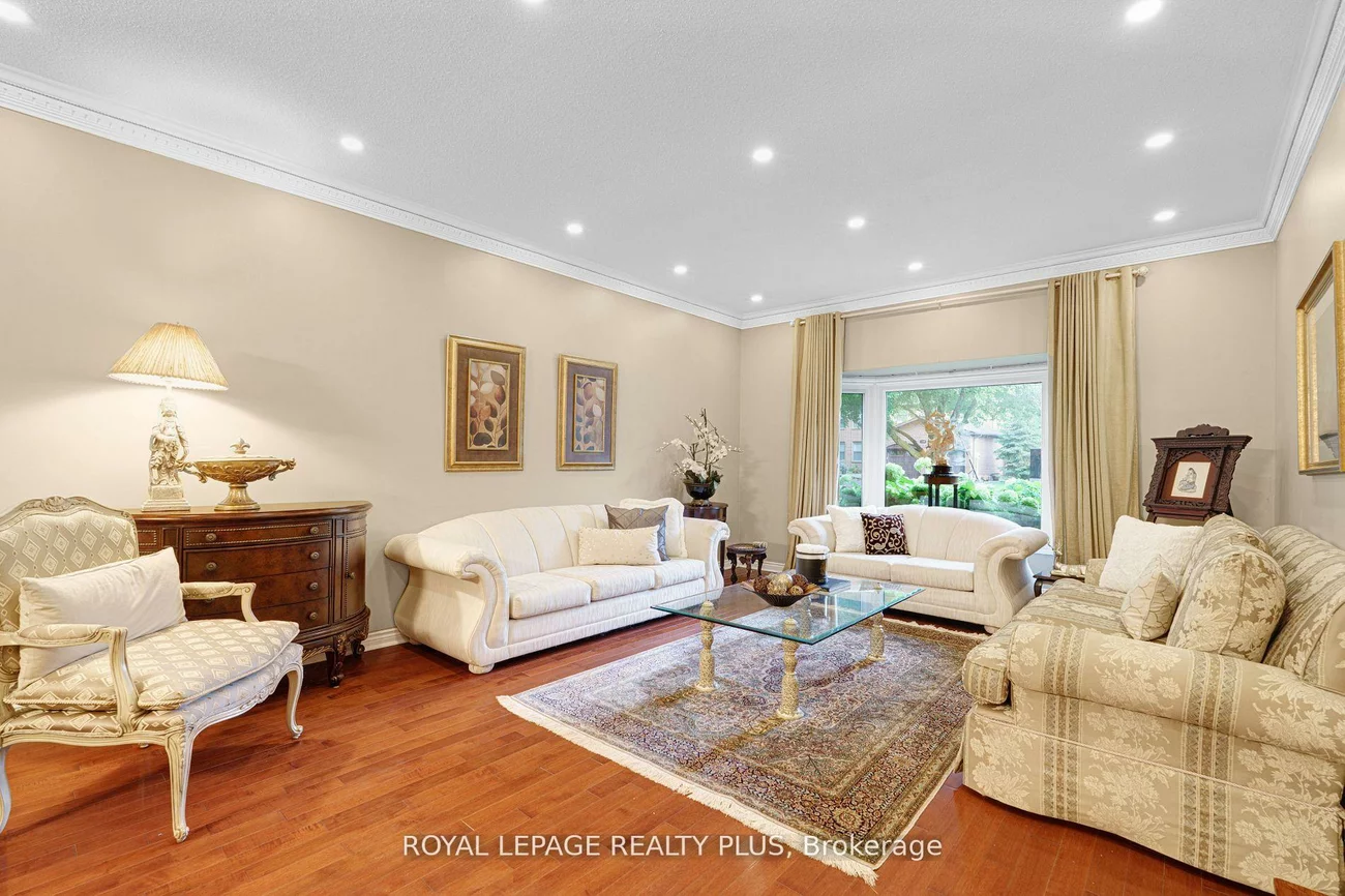 1760, Featherston, Erin Mills, Mississauga