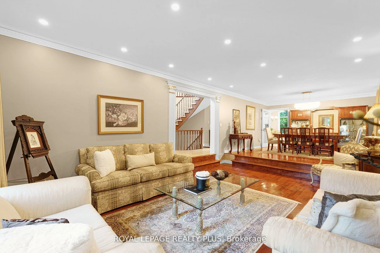 1760, Featherston, Erin Mills, Mississauga