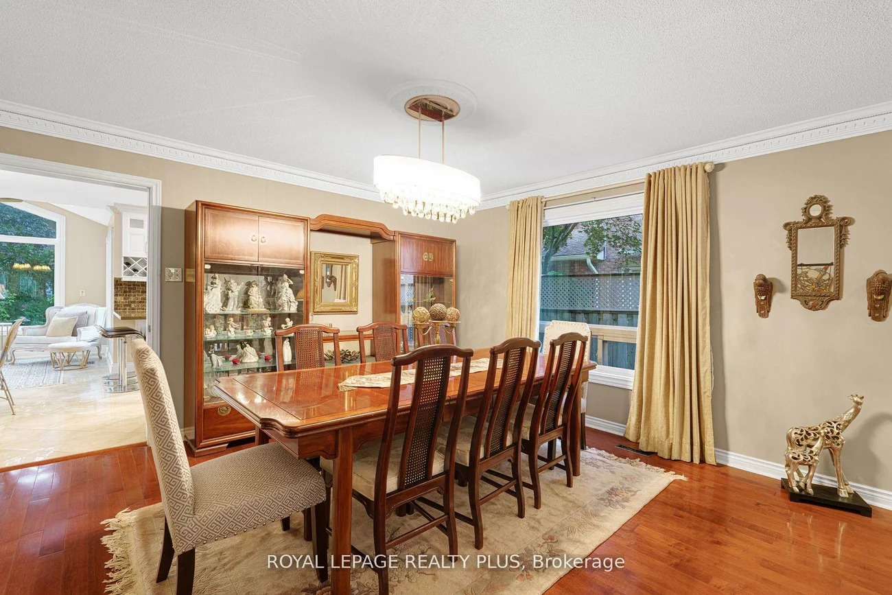 1760, Featherston, Erin Mills, Mississauga